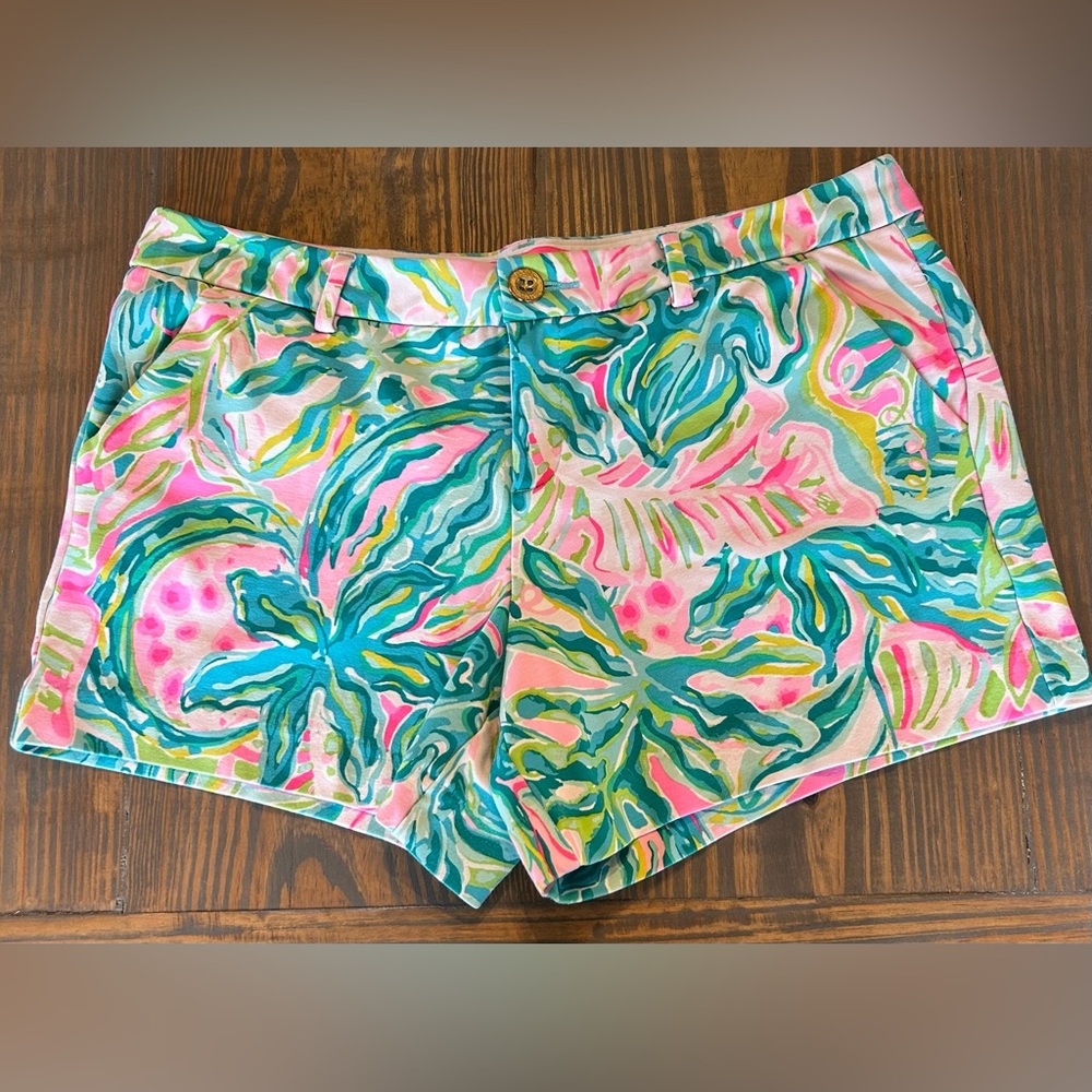 Lilly Pulitzer Pink and Green Tropical Print Shorts. 12. Pre Owned.